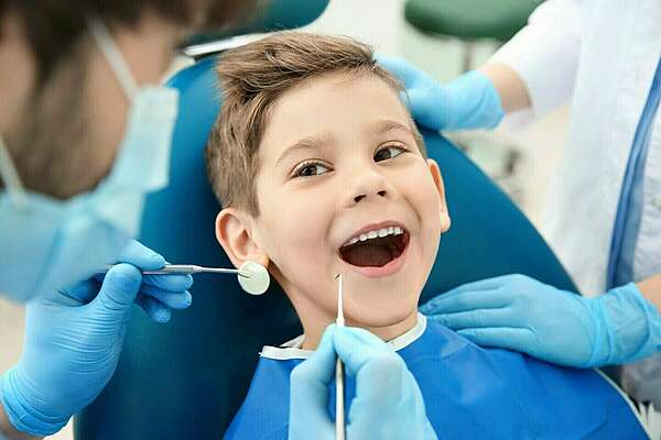 découvrez les conseils d'un dentiste à avignon pour prévenir les caries et maintenir une bonne santé bucco-dentaire.