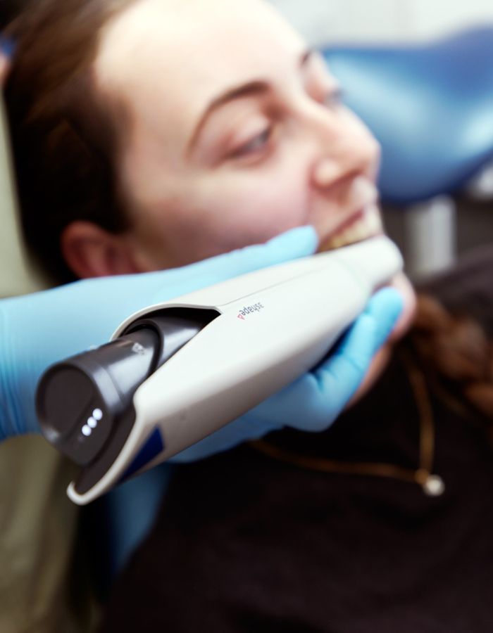 trouvez les meilleurs dentistes à avignon spécialisés dans la pose de couronnes dentaires pour un sourire éclatant et une santé bucco-dentaire optimale.