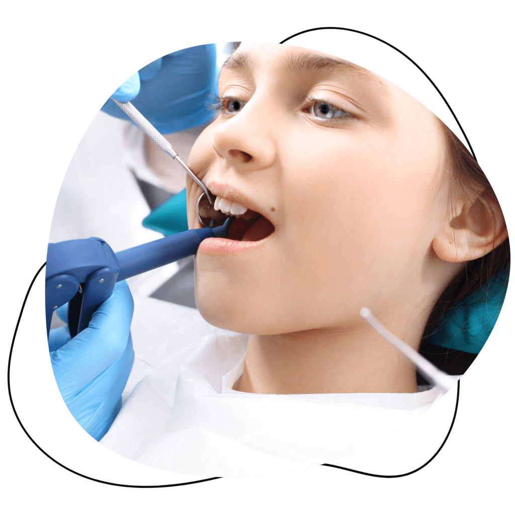 découvrez nos services de nettoyage dentaire professionnels chez le dentiste à avignon pour une hygiène bucco-dentaire optimale et un sourire éclatant.